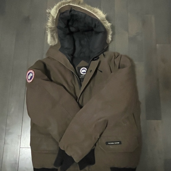 Canada Goose Chilliwack Bomber Jacket Brown model “7950M R” (Size M) - Picture 8 of 8